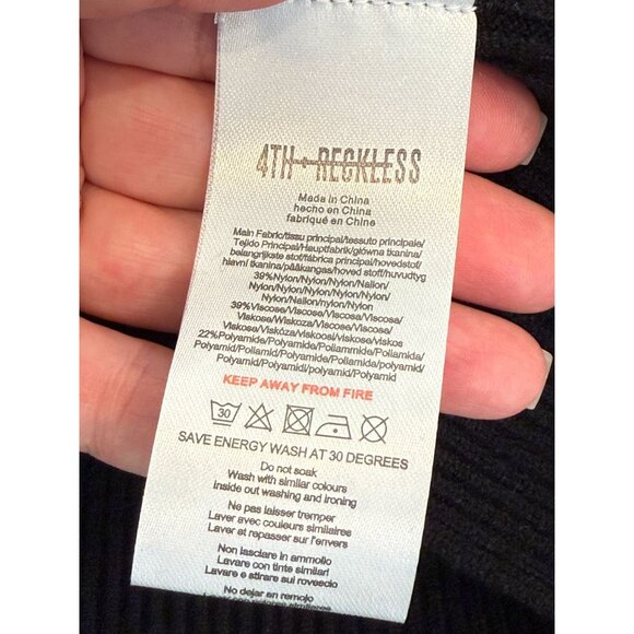 4th & Reckless Scorpios Black Strappy Back Crop Top w/ Wrap Tie Detail NWT - Siz - Picture 7 of 9